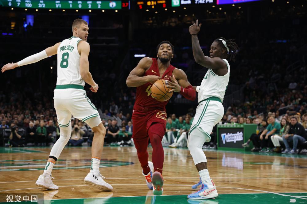 起队伍防线 起队伍防线