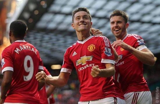 外新闻的聚 外新闻的聚